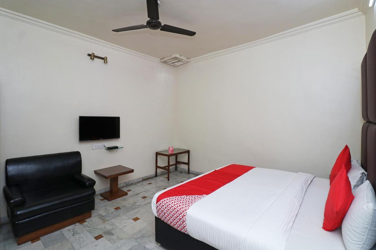 Oyo Hotel Ashoka International Kanpur Extérieur photo