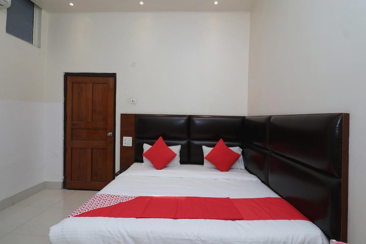 Oyo Hotel Ashoka International Kanpur Extérieur photo