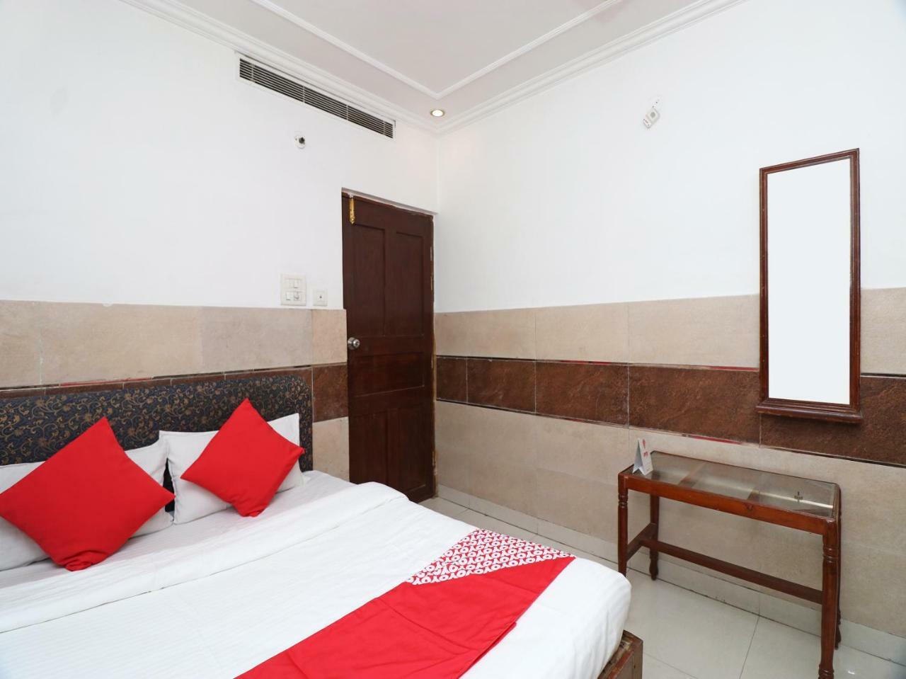 Oyo Hotel Ashoka International Kanpur Extérieur photo